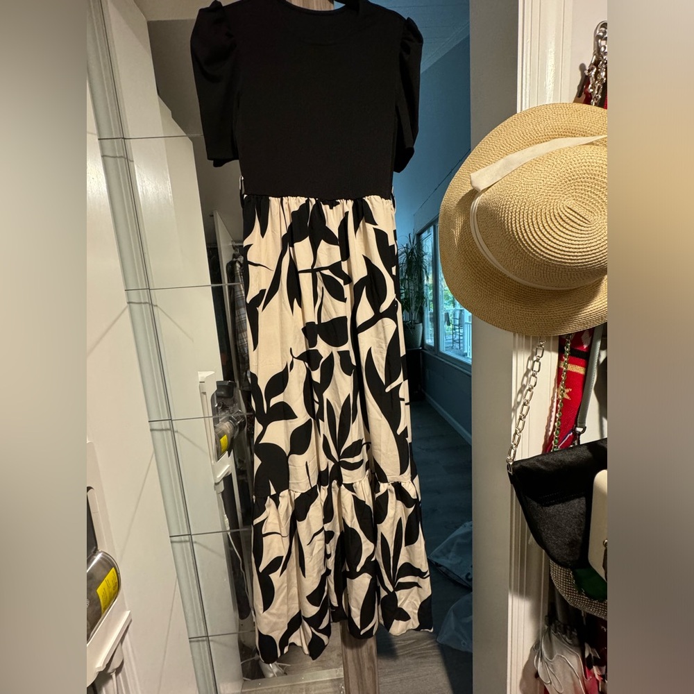 Shein brand new dress, size M